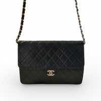 Chanel Single Flap Medium - View 1