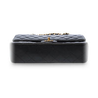 Chanel Classic Flap Medium - View 6