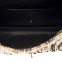 Chanel Maxi Flap - View 12