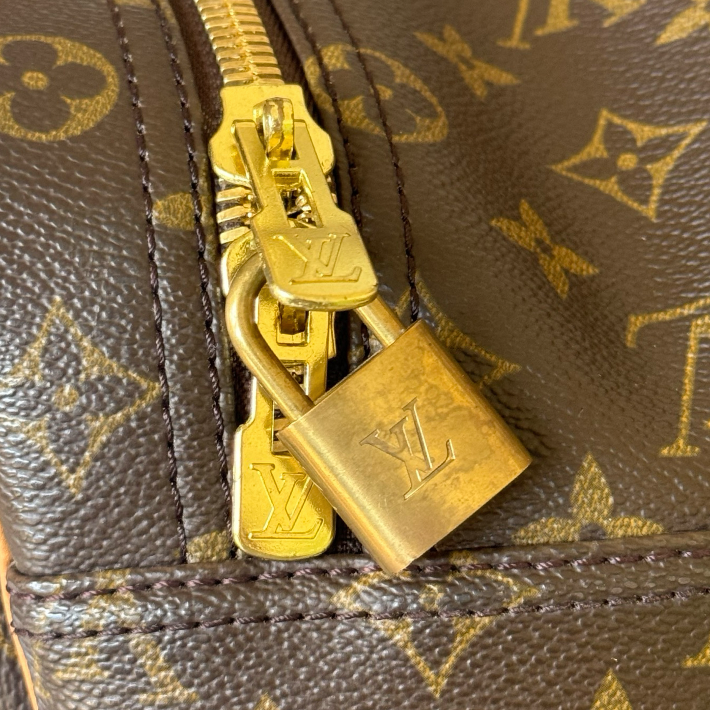 Louis Vuitton Sirius