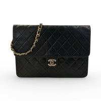 Chanel Single Flap Medium - View 2