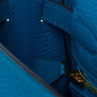 Hermès Kelly 25 in Bleu Zanzibar Togo leather, gold hardware – image 10