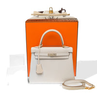 Hermès Kelly 25 in Craie Togo leather, gold hardware – image 2